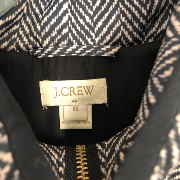 J. Crew XS Down puffer vest chevron black pockets - Picture 2 of 8